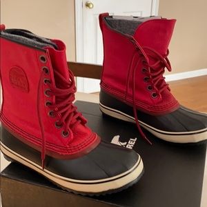 New Sorel 1964 Premium CVS Red boots. Size 7